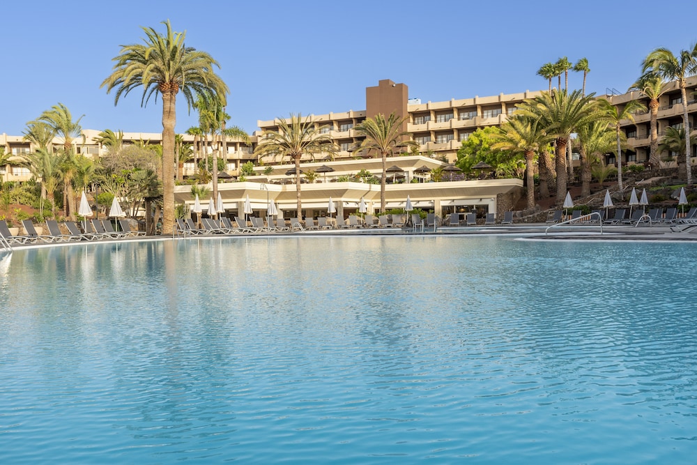 Barcelo Lanzarote Active Resort — Swimming pool in Costa Teguise, Canary Islands