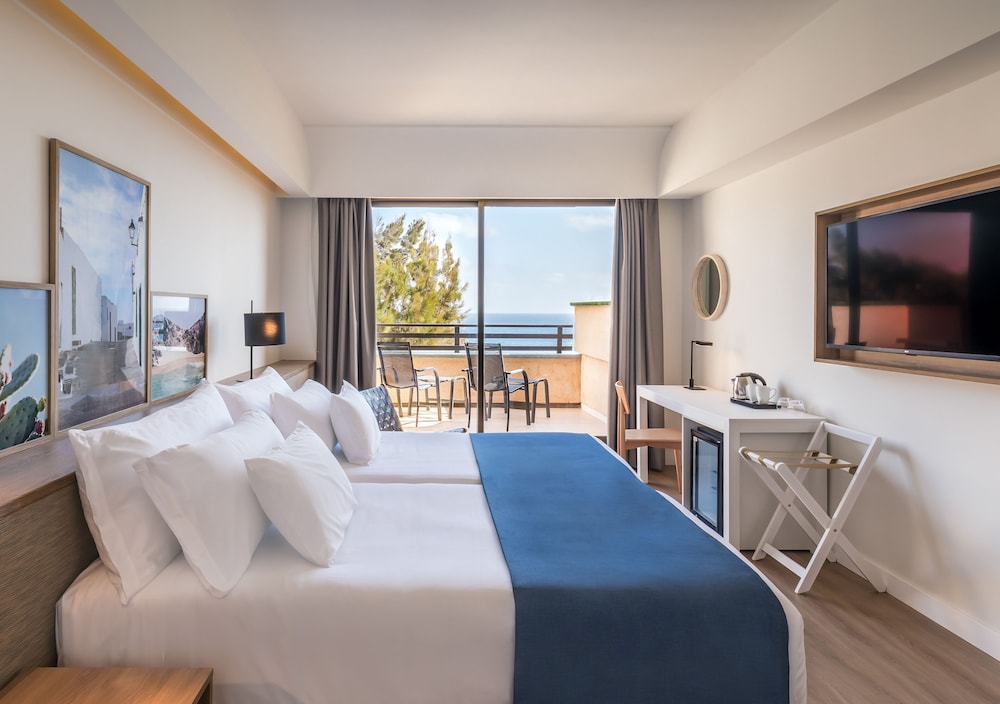 Barcelo Lanzarote Active Resort — Hotel rooms in Costa Teguise, Canary Islands