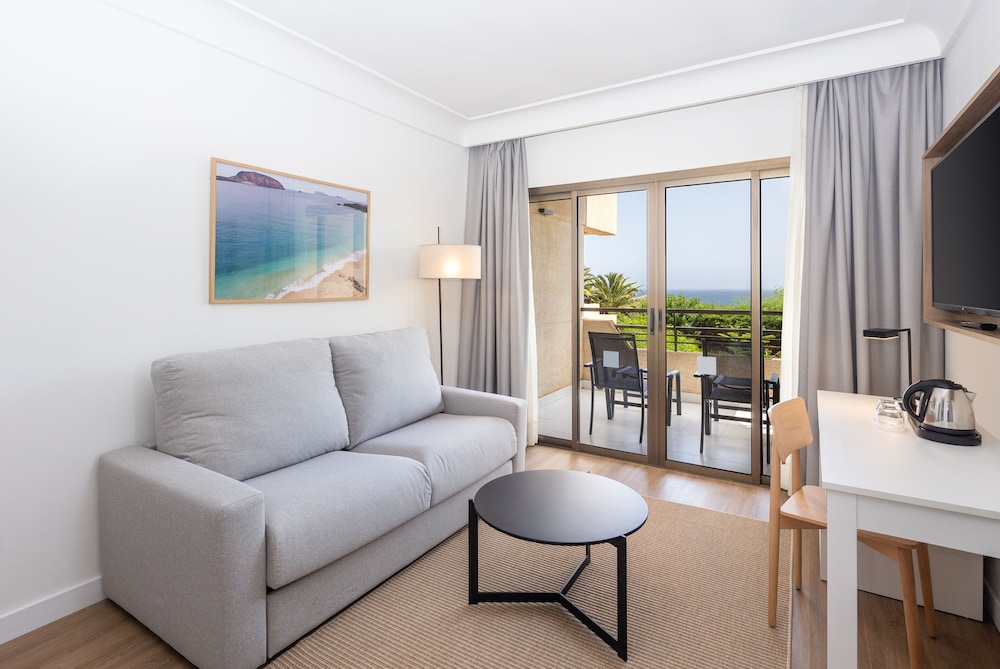 Barcelo Lanzarote Active Resort — Hotel rooms in Costa Teguise, Canary Islands