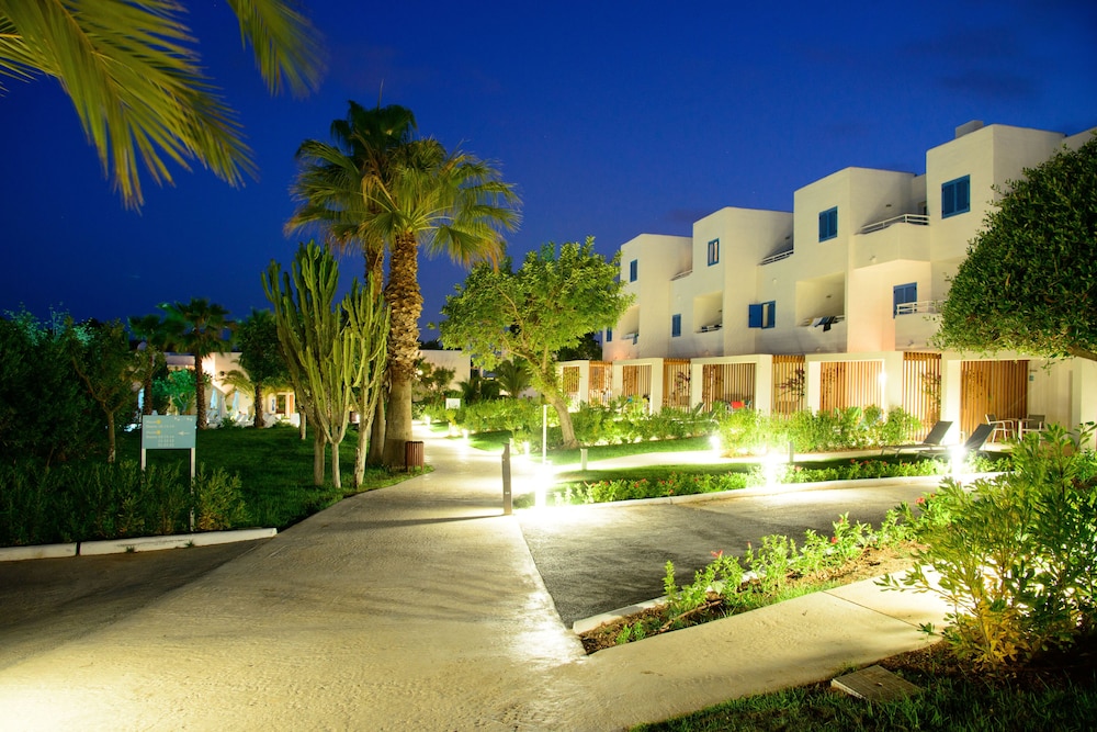Cala Llenya Resort Ibiza - Hotel — Hotel building in Santa Eulalia, Balearic Islands