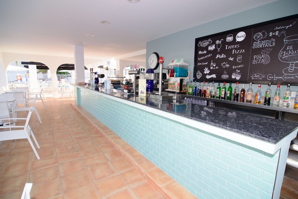 Cala Llenya Resort Ibiza - Hotel — Restaurant & bars in Santa Eulalia, Balearic Islands