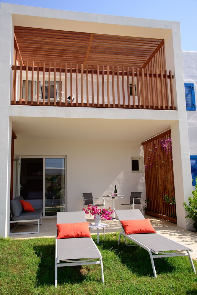 Cala Llenya Resort Ibiza - Hotel — Hotel building in Santa Eulalia, Balearic Islands