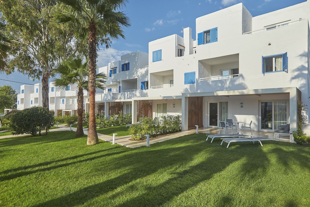 Cala Llenya Resort Ibiza - Hotel — Hotel building in Santa Eulalia, Balearic Islands
