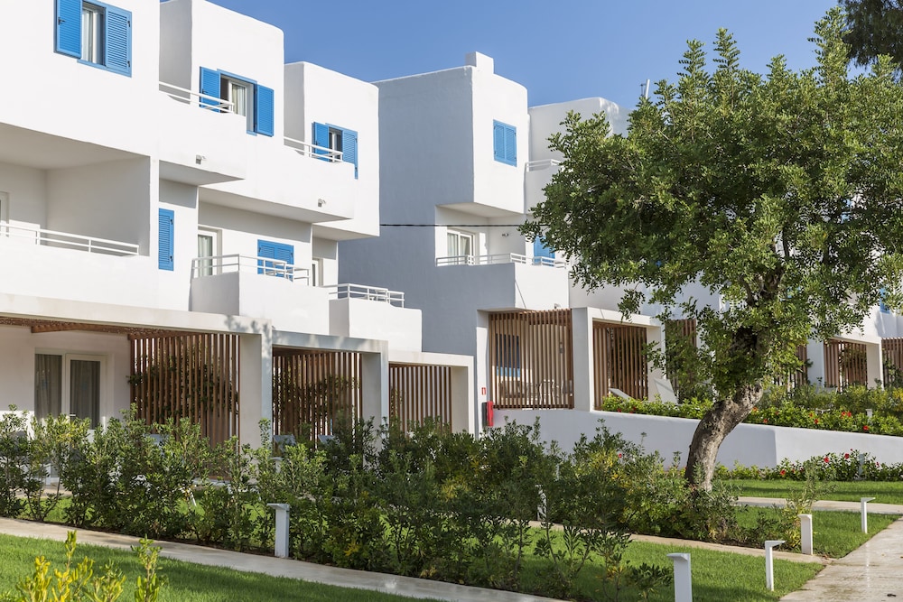 Cala Llenya Resort Ibiza - Hotel — Hotel building in Santa Eulalia, Balearic Islands
