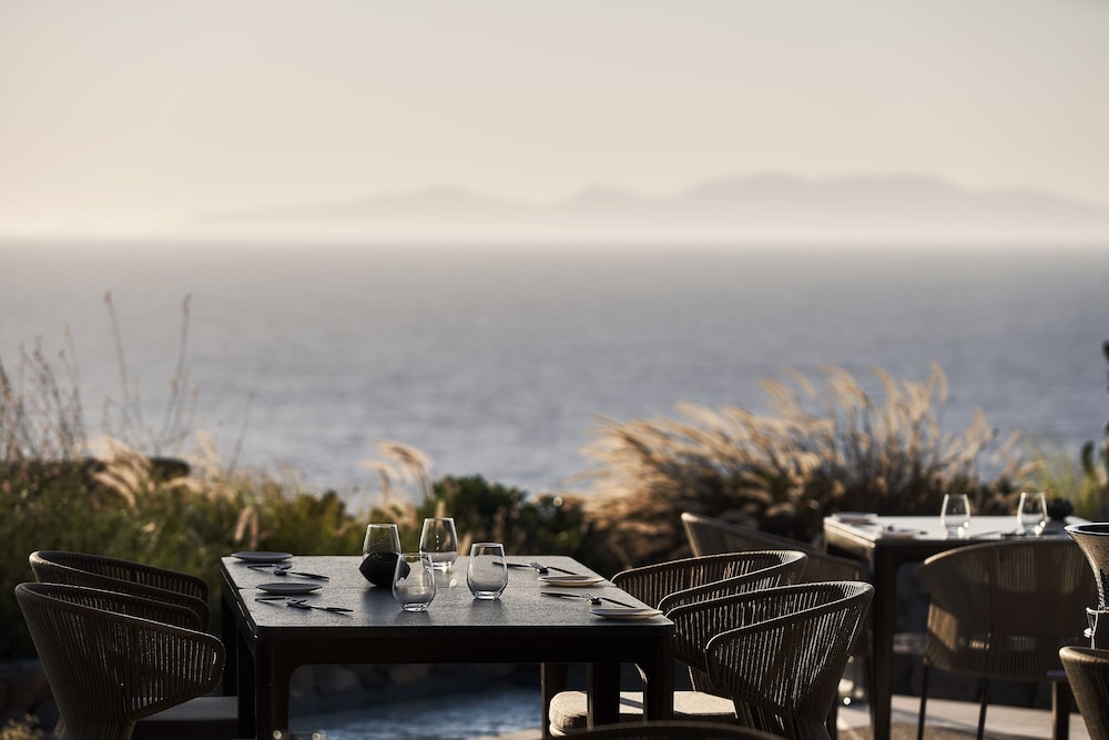 Canaves Epitome - Small Luxury Hotels of the World — Restaurant & bars in Oia, South Aegean