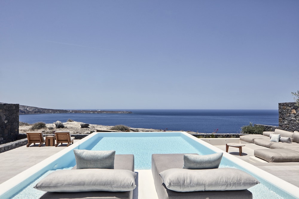 Canaves Epitome - Small Luxury Hotels of the World — Main photo in Oia, South Aegean