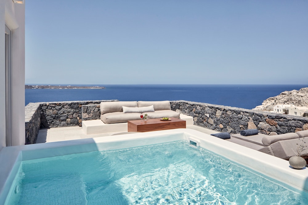 Canaves Epitome - Small Luxury Hotels of the World — Swimming pool in Oia, South Aegean