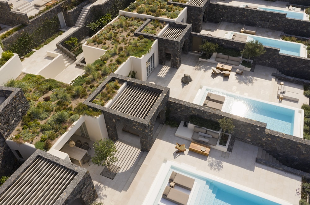 Canaves Epitome - Small Luxury Hotels of the World — Hotel building in Oia, South Aegean