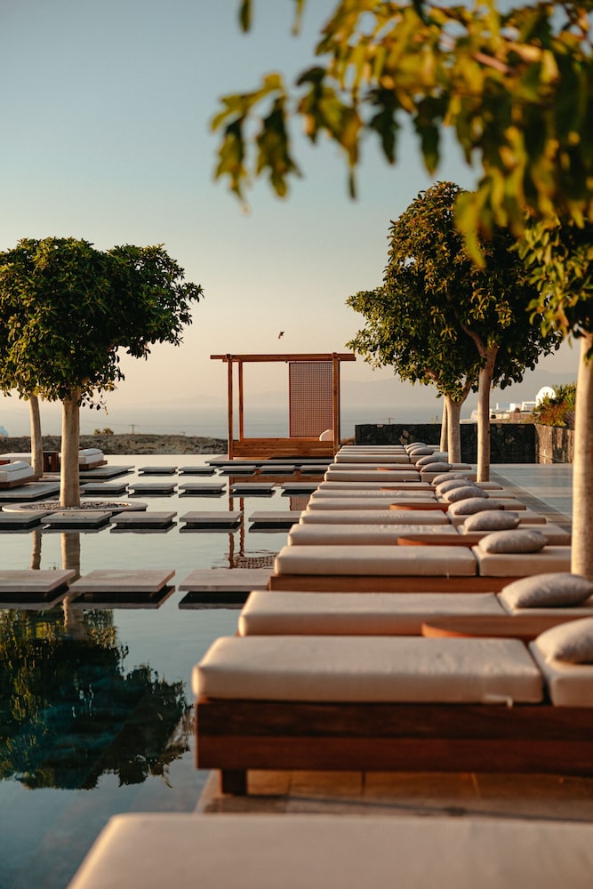Canaves Epitome - Small Luxury Hotels of the World — Swimming pool in Oia, South Aegean