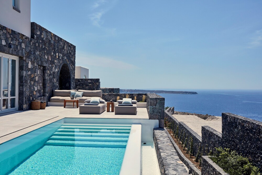 Canaves Epitome - Small Luxury Hotels of the World — Swimming pool in Oia, South Aegean
