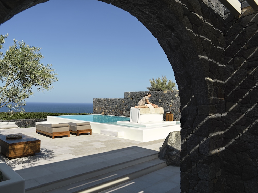 Canaves Epitome - Small Luxury Hotels of the World — Spa in Oia, South Aegean