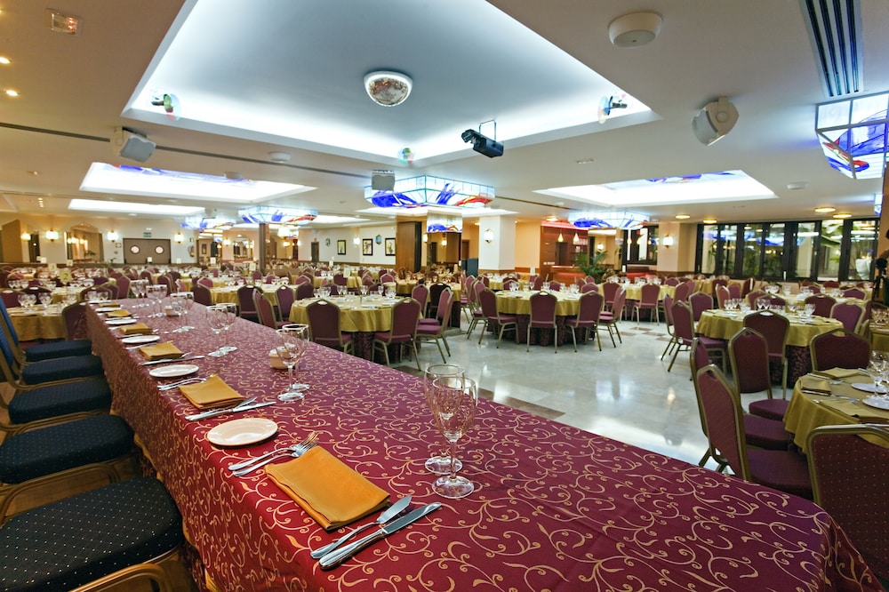 Hotel Perla Marina — Restaurant & bars in Nerja, Andalusia