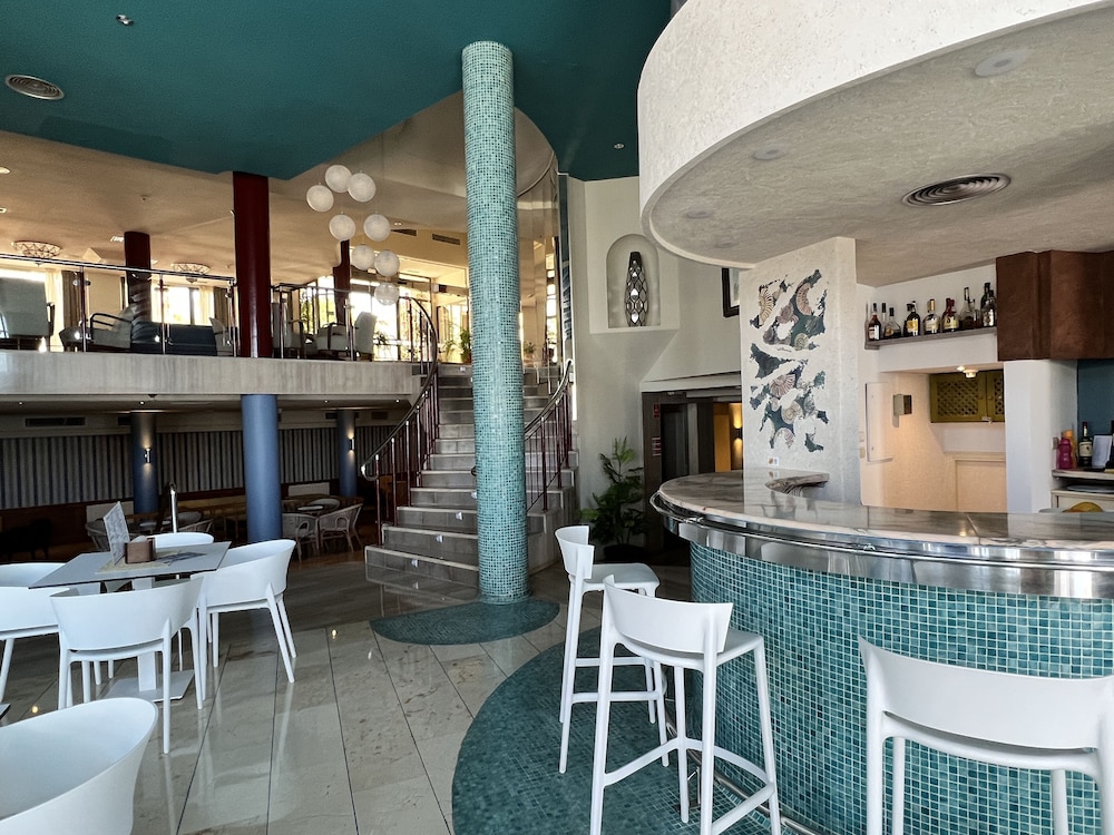 Hotel Perla Marina — Restaurant & bars in Nerja, Andalusia
