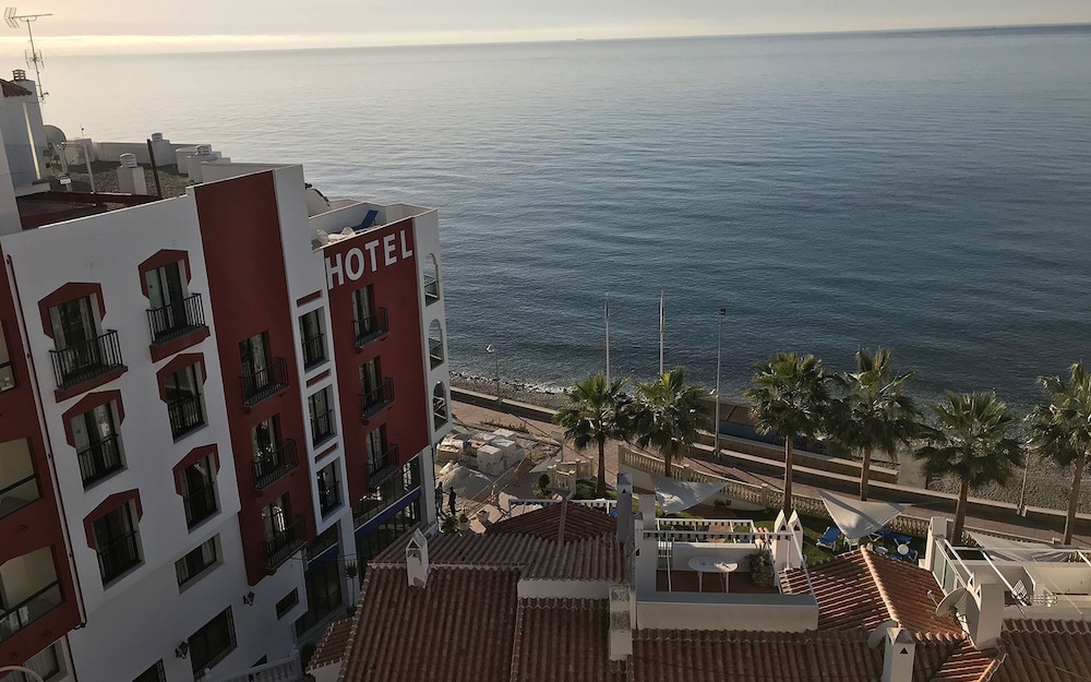 Hotel Perla Marina - zdjęcie 2