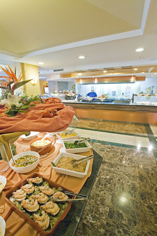 Hotel Perla Marina — Restaurant & bars in Nerja, Andalusia