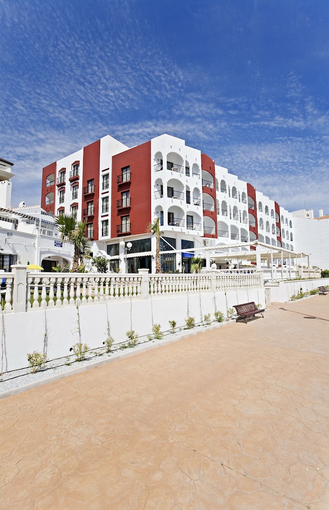 Hotel Perla Marina — Hotel building in Nerja, Andalusia