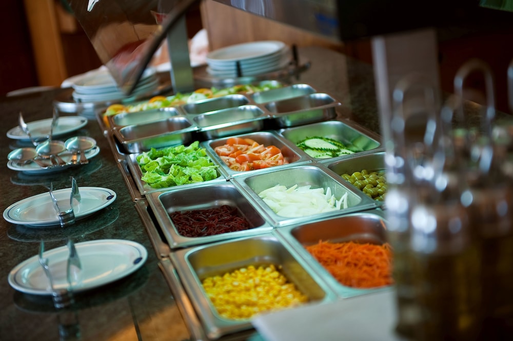 Elba Lucía Sport & Suite Hotel — Restaurant & bars in Costa de Antigua, Canary Islands