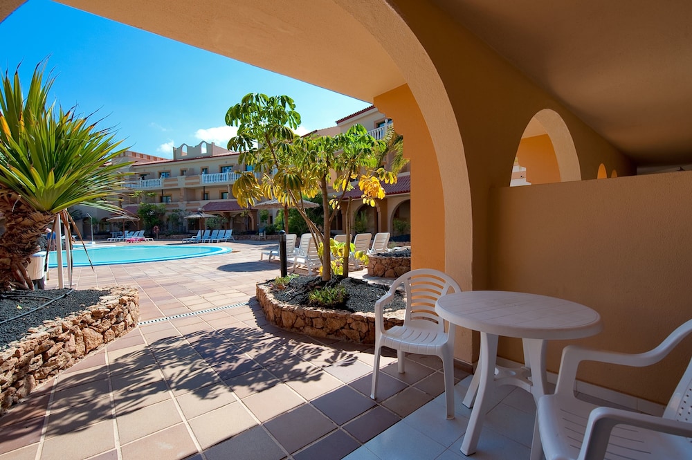 Elba Lucía Sport & Suite Hotel — Swimming pool in Costa de Antigua, Canary Islands