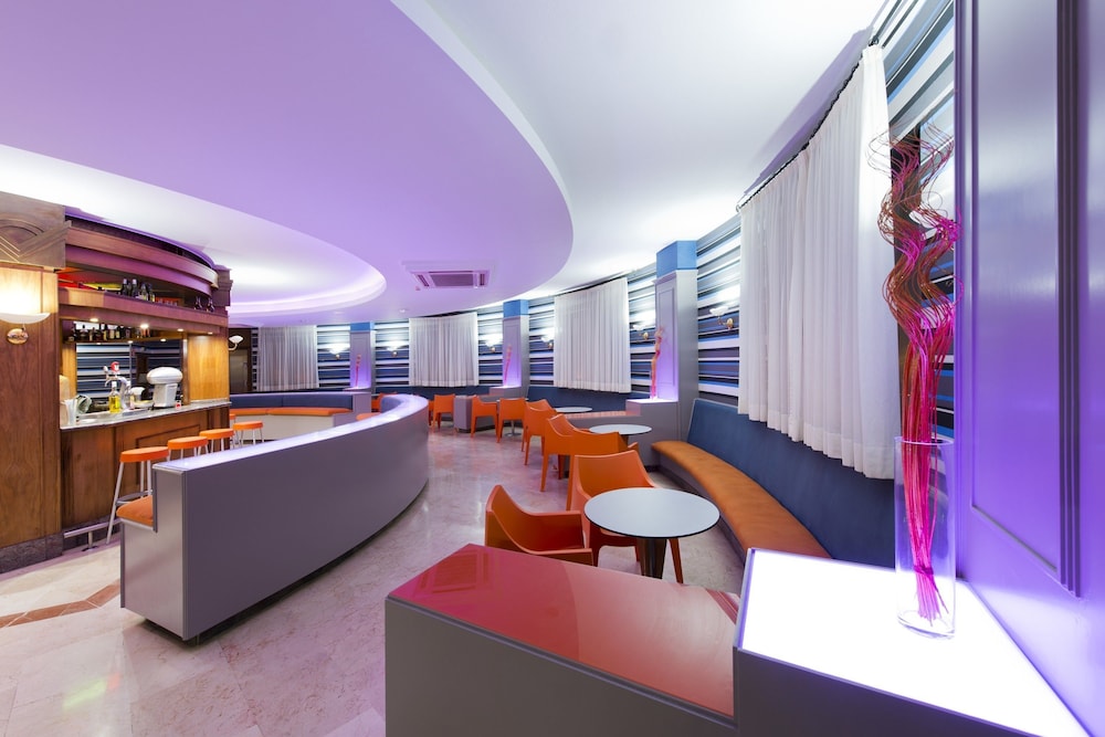 Elba Lucía Sport & Suite Hotel — Restaurant & bars in Costa de Antigua, Canary Islands