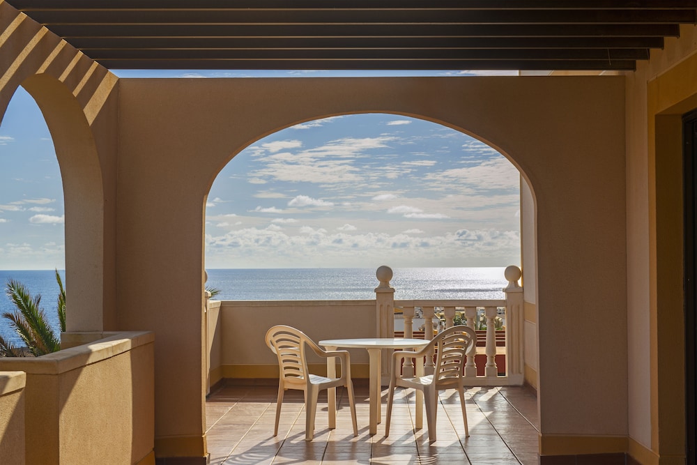Elba Lucía Sport & Suite Hotel — Hotel rooms in Costa de Antigua, Canary Islands