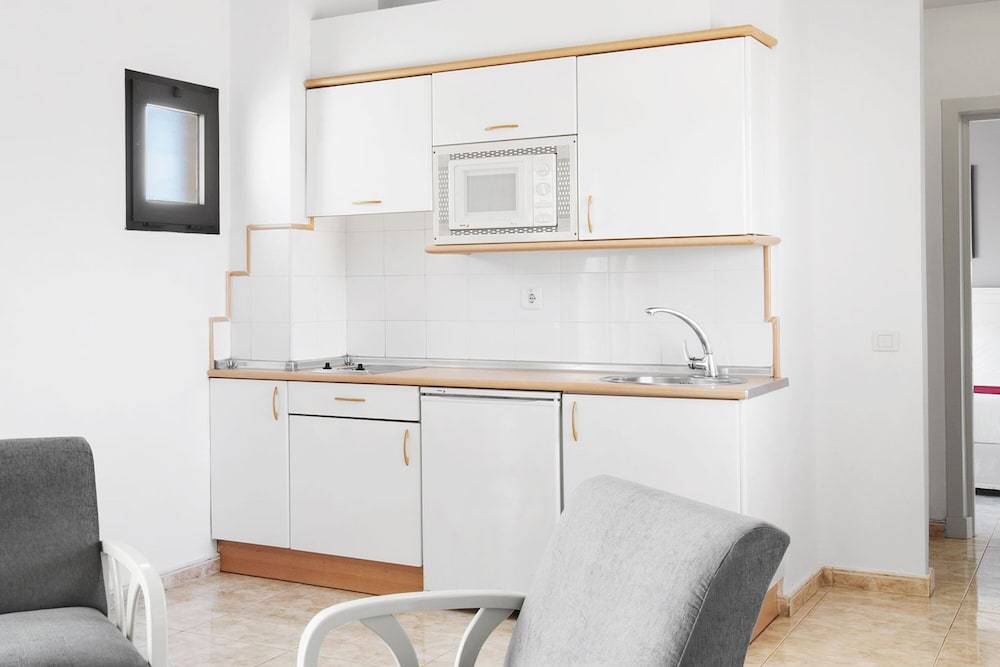 Elba Lucía Sport & Suite Hotel — Hotel rooms in Costa de Antigua, Canary Islands