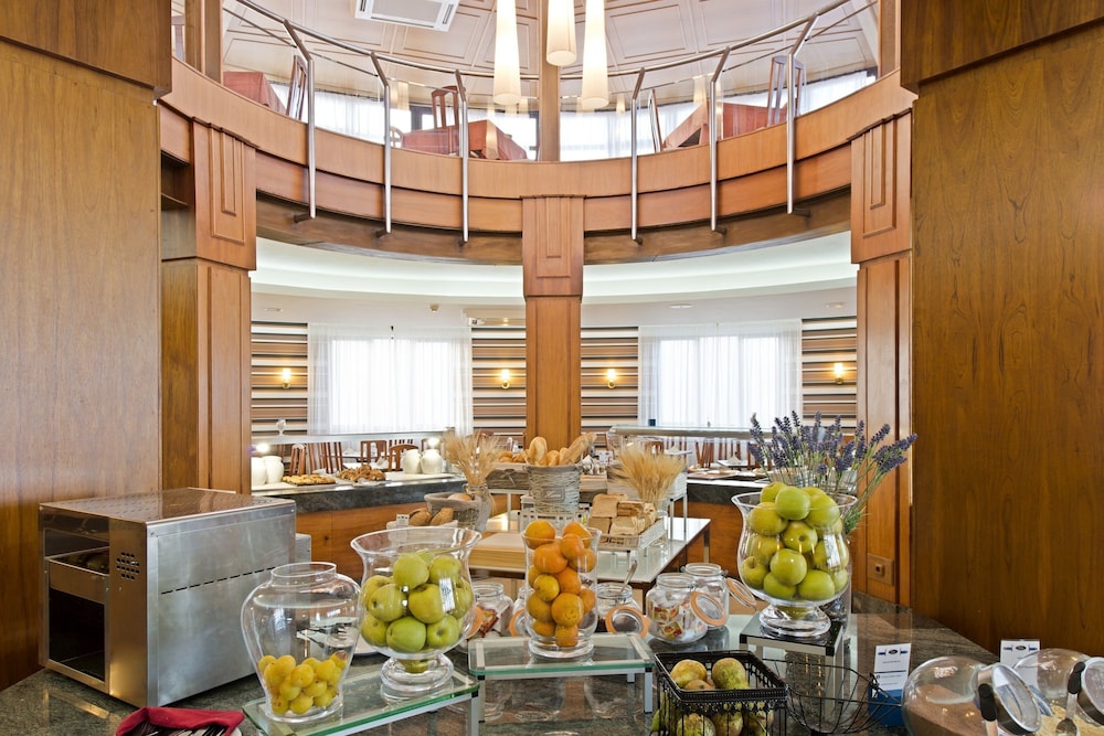 Elba Lucía Sport & Suite Hotel — Restaurant & bars in Costa de Antigua, Canary Islands