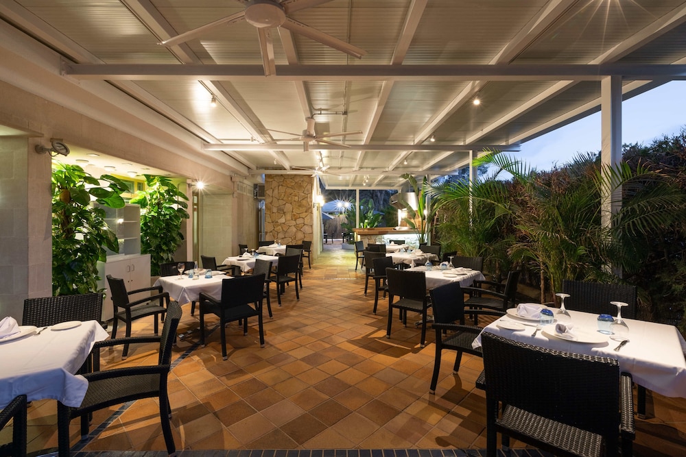S'Argamassa Boutique Hotel — Restaurant & bars in Santa Eulalia, Balearic Islands