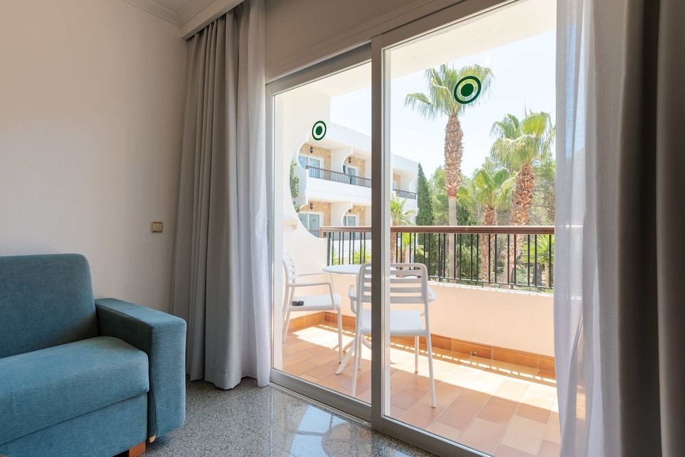 S'Argamassa Boutique Hotel — Hotel rooms in Santa Eulalia, Balearic Islands