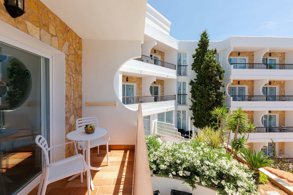 S'Argamassa Boutique Hotel — Hotel building in Santa Eulalia, Balearic Islands