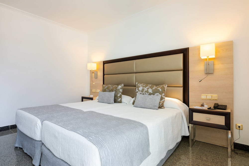 S'Argamassa Boutique Hotel — Hotel rooms in Santa Eulalia, Balearic Islands