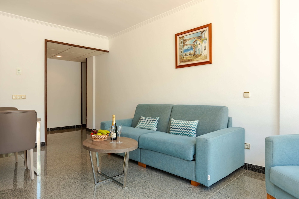 S'Argamassa Boutique Hotel — Hotel rooms in Santa Eulalia, Balearic Islands
