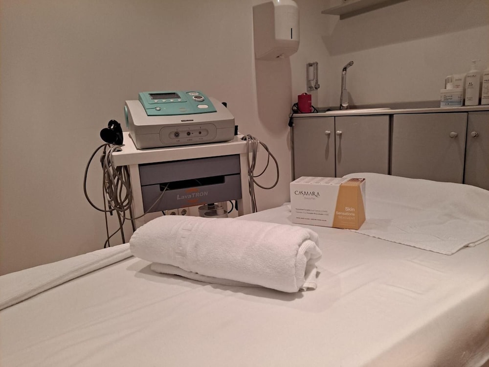 Aparthotel Monarque Sultán — Spa in Marbella, Andalusia