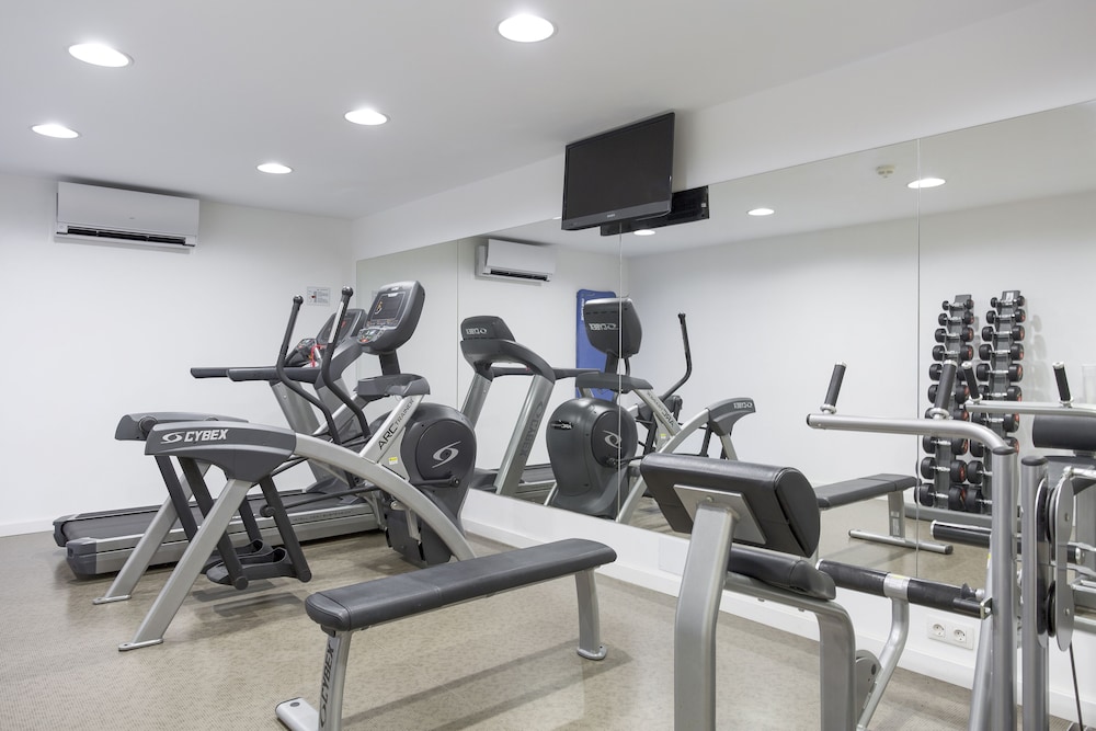 Hilton Vacation Club Sunset Harbour Club Tenerife — Sports & recreation in Costa Adeje, Canary Islands