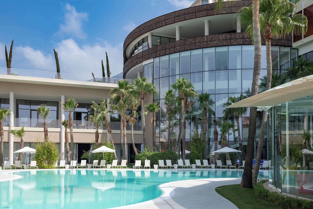 Higueron Hotel Malaga, Curio Collection by Hilton — Hotel building in Fuengirola, Andalusia