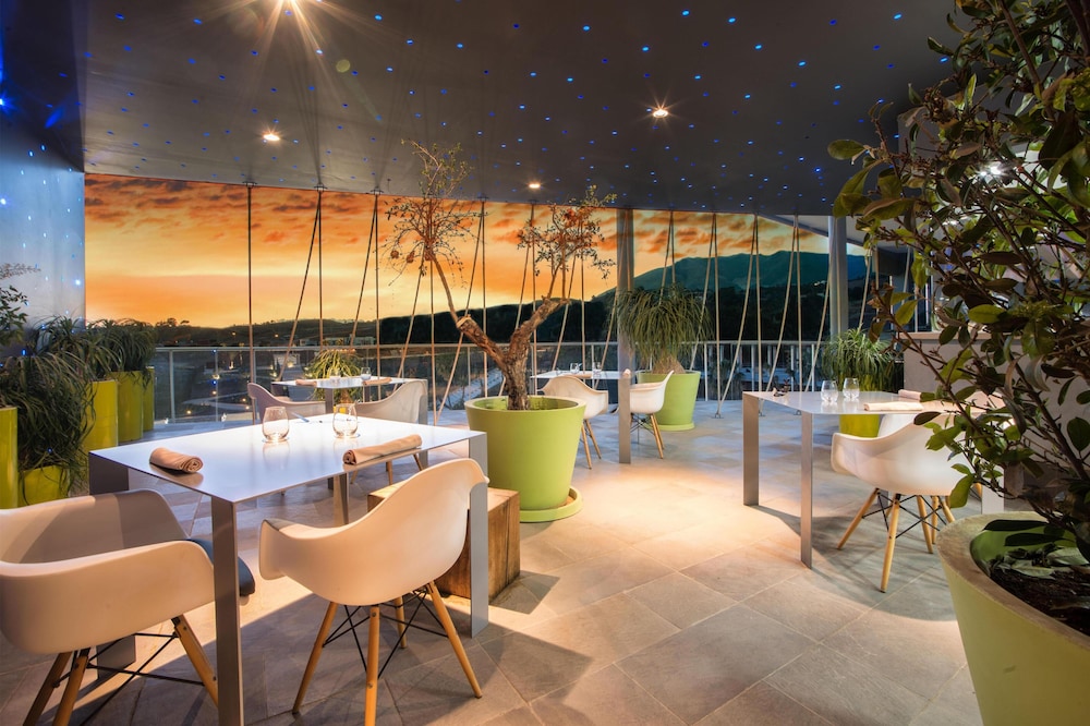 Higueron Hotel Malaga, Curio Collection by Hilton — Restaurant & bars in Fuengirola, Andalusia