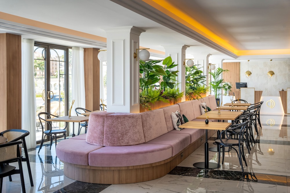 Ocean Drive Ibiza — Restaurant & bars in Ibiza Town, Balearic Islands