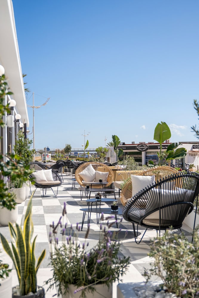 Ocean Drive Ibiza — Restaurant & bars in Ibiza Town, Balearic Islands