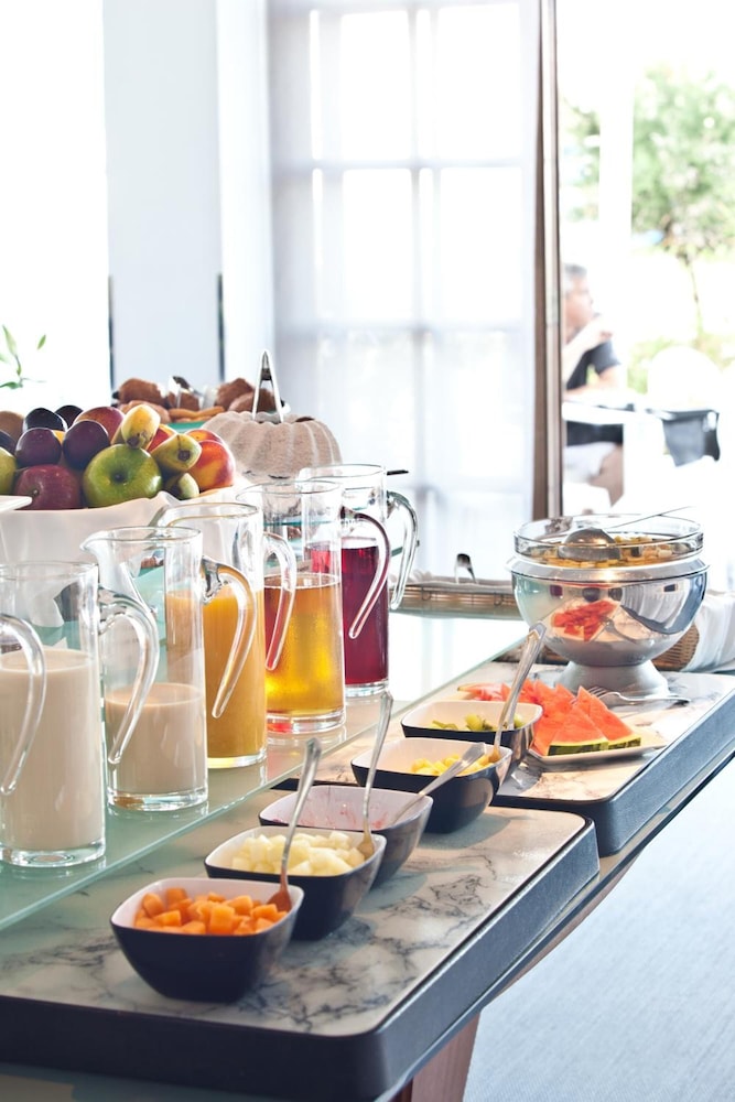 Ocean Drive Ibiza — Restaurant & bars in Ibiza Town, Balearic Islands