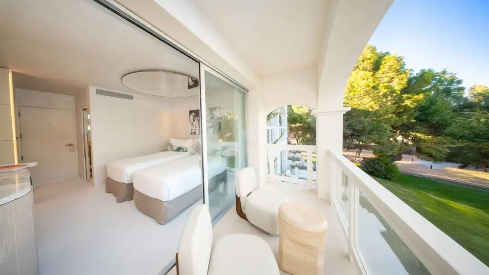 Destino Five Ibiza - 5-Star Grand Luxe Resort - Free Entrance to Pacha Club — Hotel rooms in Santa Eulalia, Balearic Islands