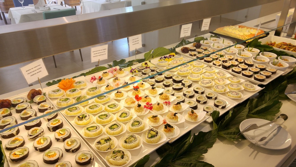 Puerto Azul Suite Hotel — Restaurant & bars in Puerto Pollensa, Balearic Islands