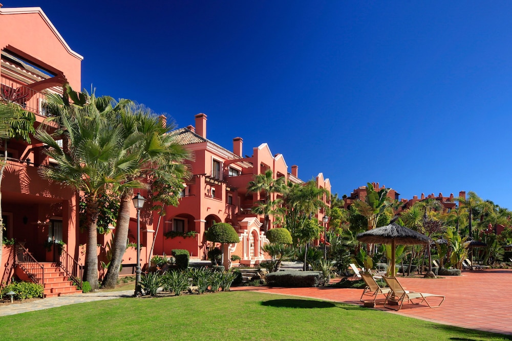 Vasari Resort — Hotel building in Marbella, Andalusia