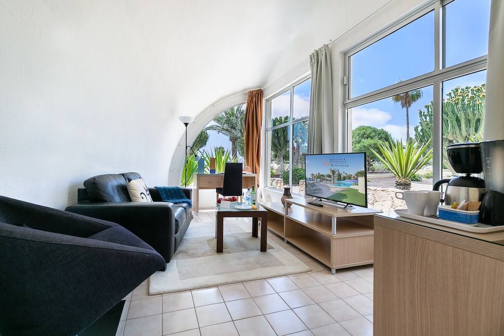 Hotel LIVVO Risco del Gato Suites — Hotel rooms in Costa Calma, Canary Islands