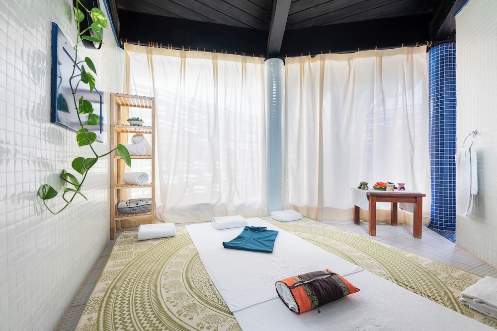 Hotel LIVVO Risco del Gato Suites — Hotel rooms in Costa Calma, Canary Islands