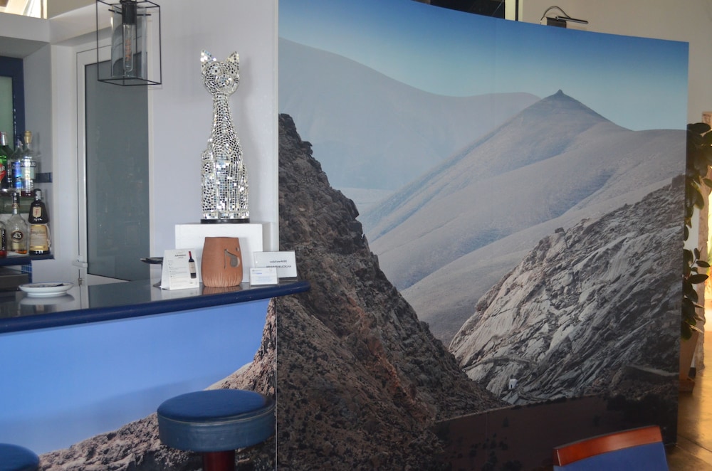 Hotel LIVVO Risco del Gato Suites — Restaurant & bars in Costa Calma, Canary Islands