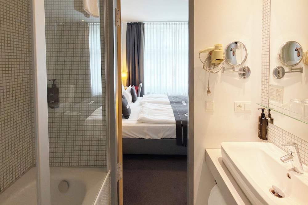 Garner Hotel Berlin - Gendarmenmarkt by IHG — Hotel rooms in Berlin, Berlin