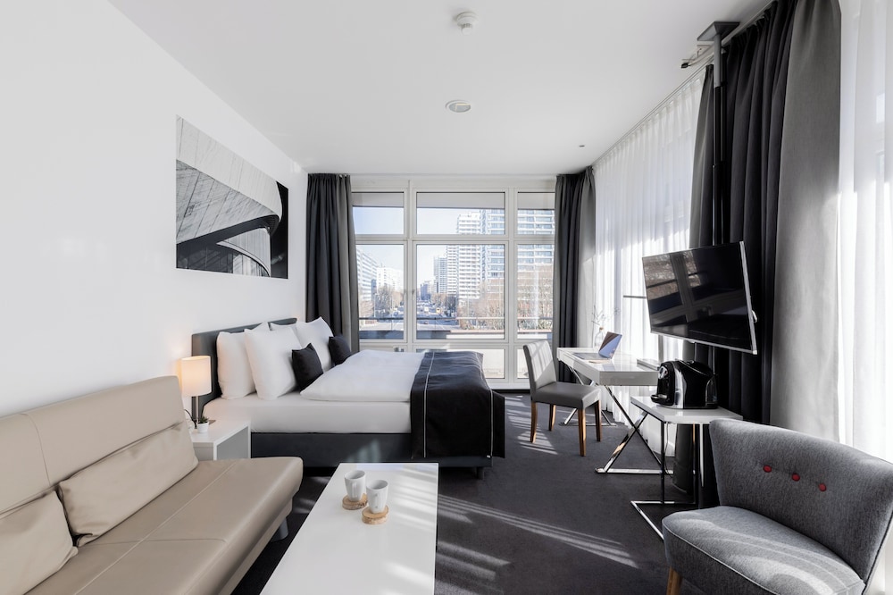 Garner Hotel Berlin - Gendarmenmarkt by IHG — Hotel rooms in Berlin, Berlin