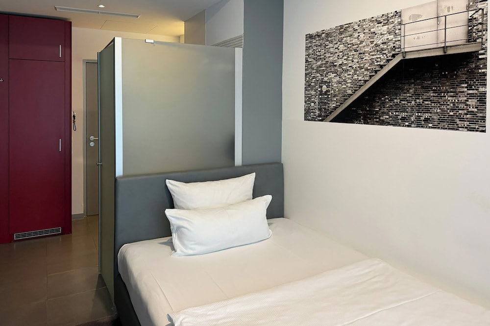 Garner Hotel Berlin - Gendarmenmarkt by IHG — Hotel rooms in Berlin, Berlin
