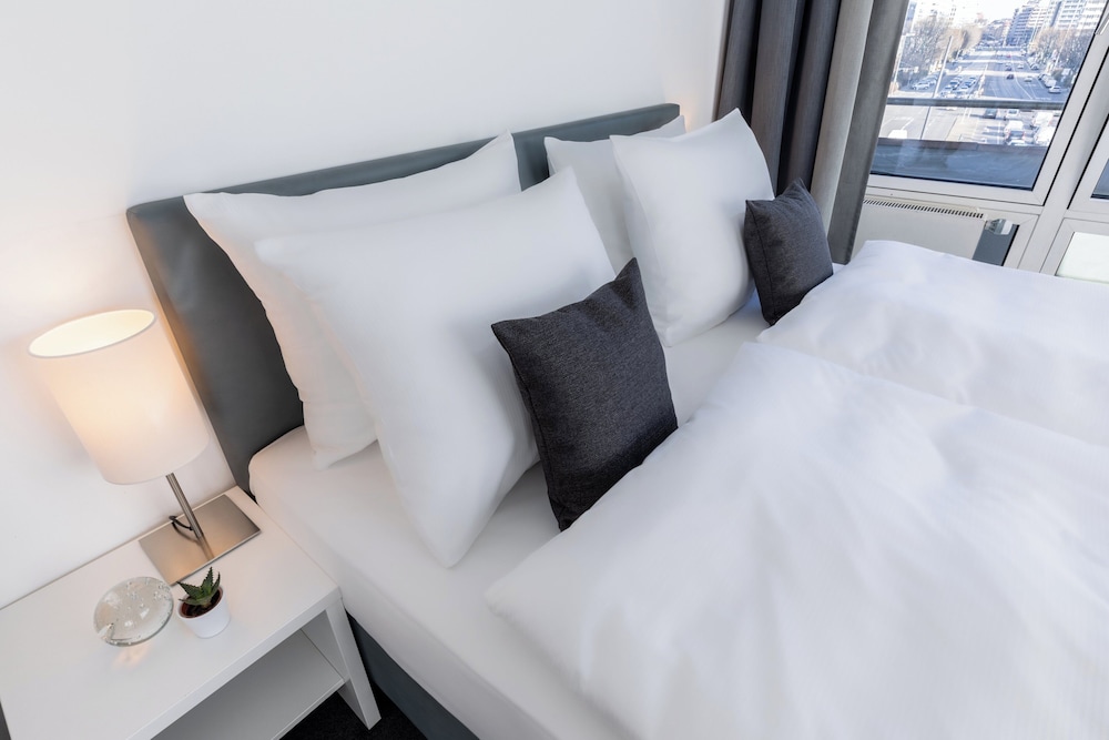 Garner Hotel Berlin - Gendarmenmarkt by IHG — Hotel rooms in Berlin, Berlin