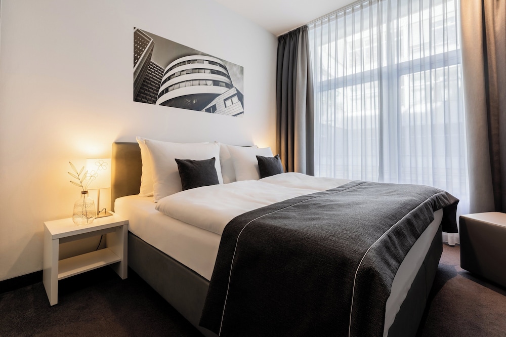 Garner Hotel Berlin - Gendarmenmarkt by IHG — Hotel rooms in Berlin, Berlin