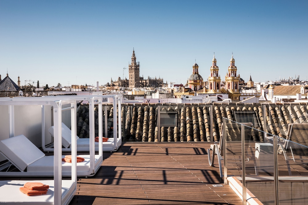 CoolRooms Palacio Villapanés 5 GL — Main photo in Seville, Andalusia